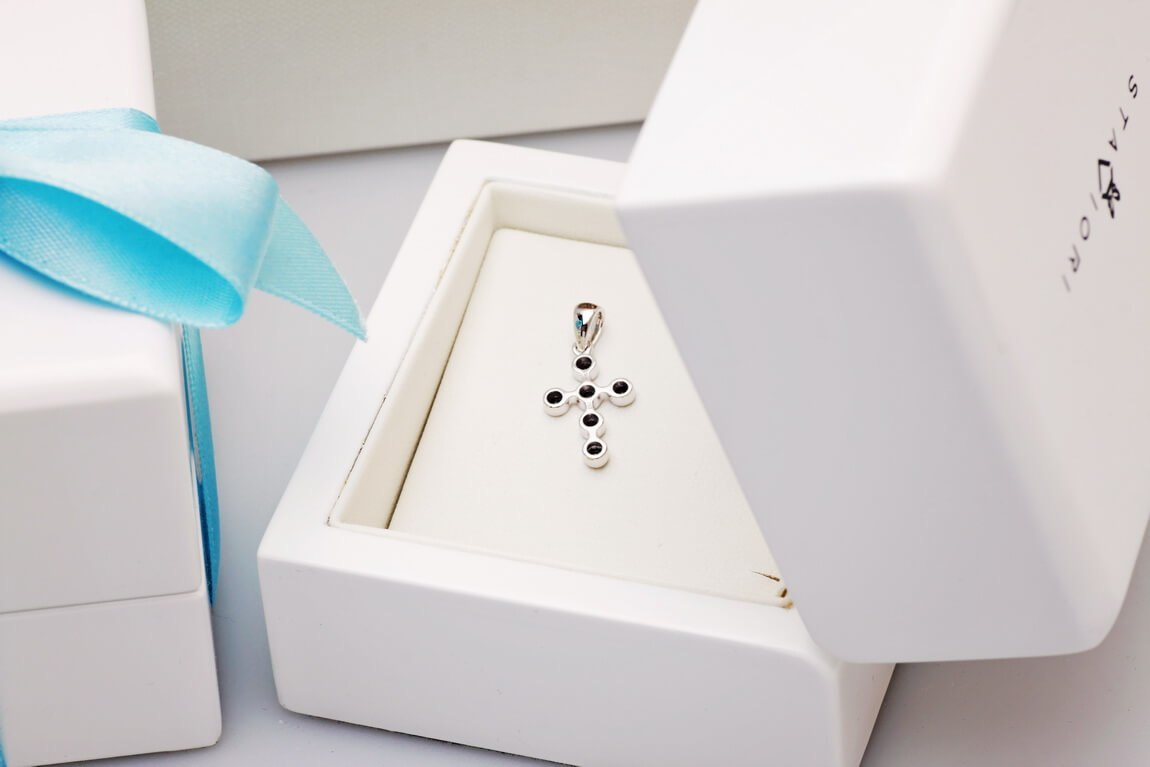 Złoty wisiorek WBD4061 - Diament